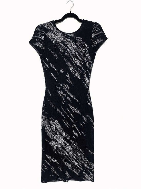 BCBGMaxAzria Dresses & Skirts - BCBGMAXAZRIA Black White Abstract Knit Midi Dress Estimated S
